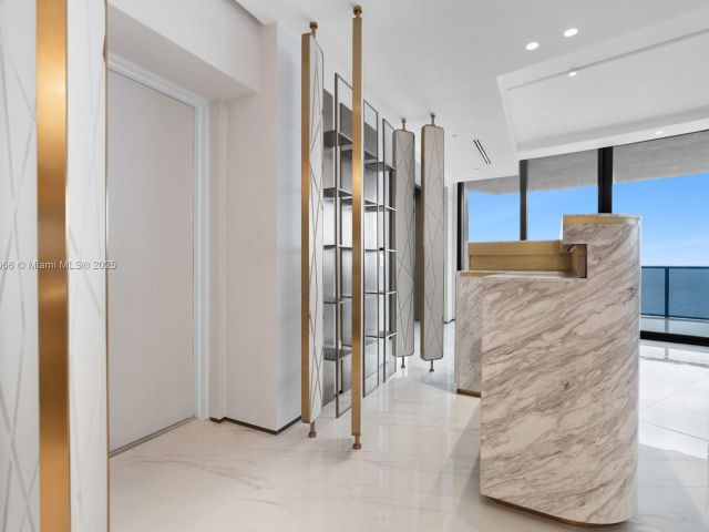 Apartment for sale  Unit #2701 - photo 6301123