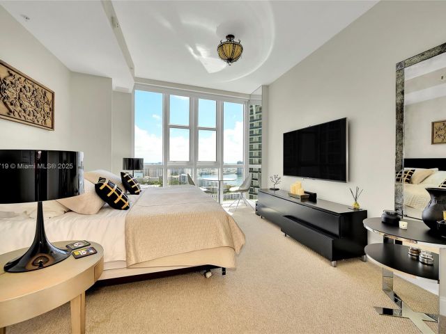 Apartment for sale  Unit #4009A - photo 6301286