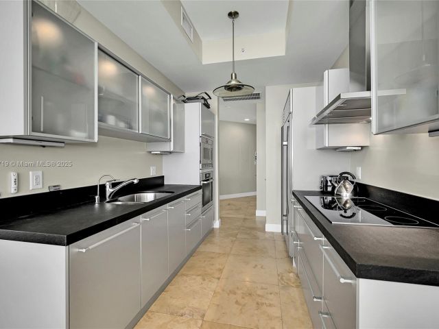 Apartment for sale  Unit #4009A - photo 6301288