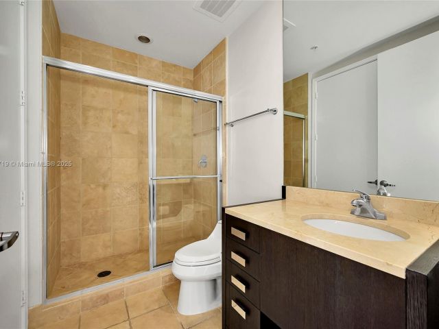 Apartment for sale  Unit #4009A - photo 6301297