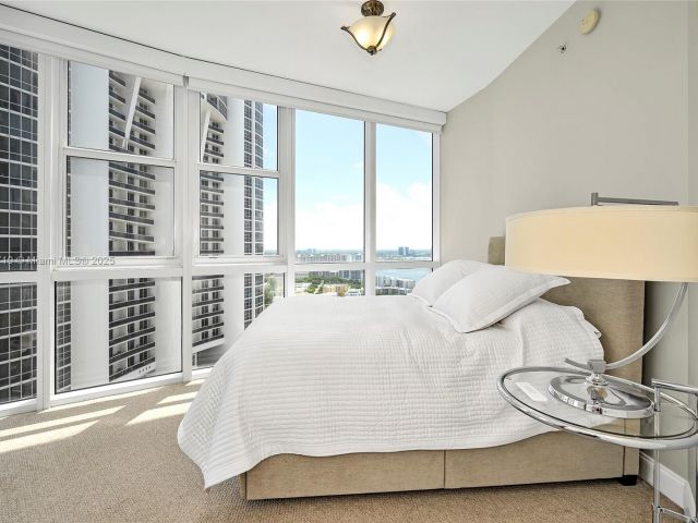 Apartment for sale  Unit #4009A - photo 6301300