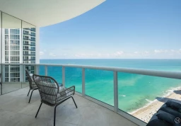 Apartment #4009A at Trump Royale