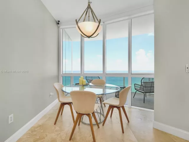 2-bedroom condo for sale in Sunny Isles Beach - 18201 Collins Ave 4009A - MondialRealty