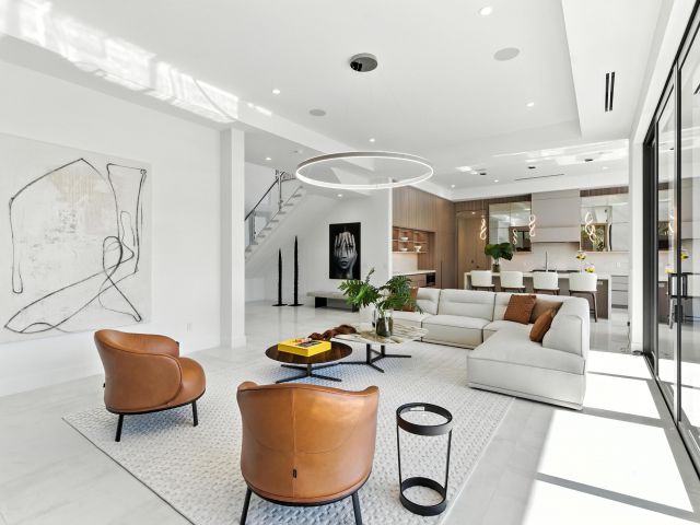 Home for sale at 700 NE 29th Place - photo 6317926