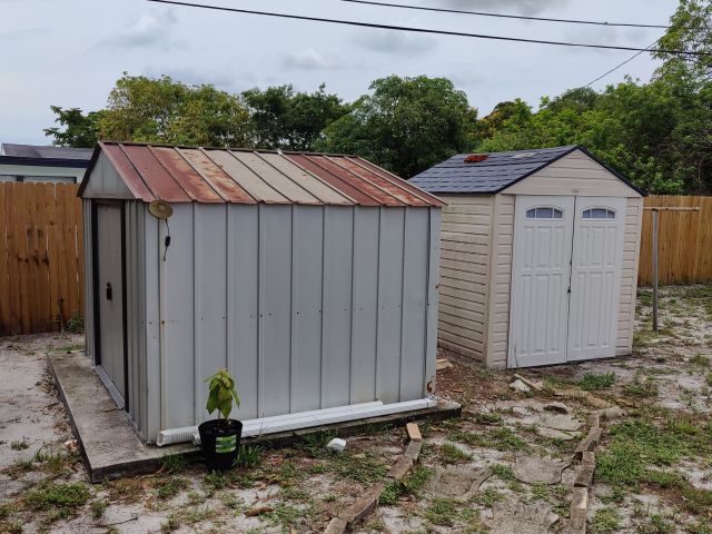 Home for sale at 408 SW 24 Avenue - photo 6304162