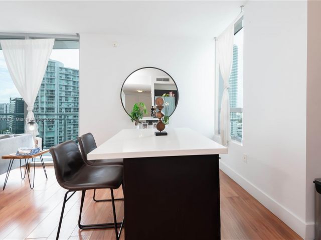 Apartment for sale  Unit #2113 - photo 6303387