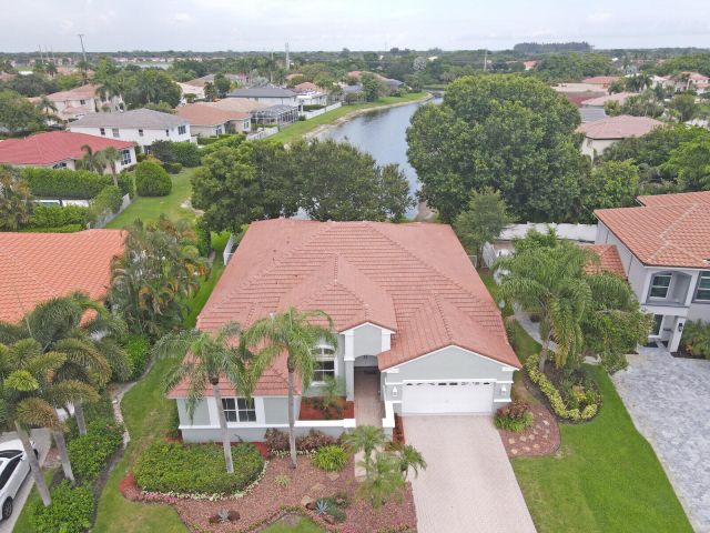 Home for sale at 18544 Ocean Mist Drive - photo 6317816