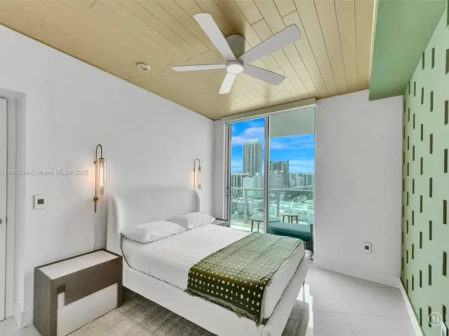 3-bedroom condo for rent in Miami Beach - 6700 Indian Creek Dr 1502 - MondialRealty