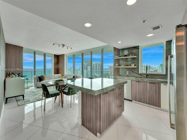 Apartment for rent  Unit #1502 - photo 7038699