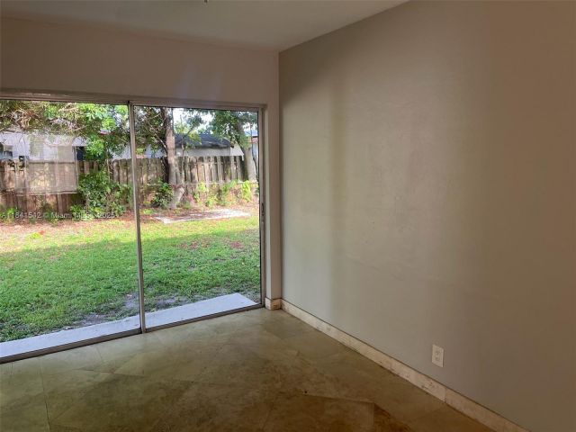 3-bedroom home for sale in Hollywood - 1450 N 64th Ave - MondialRealty