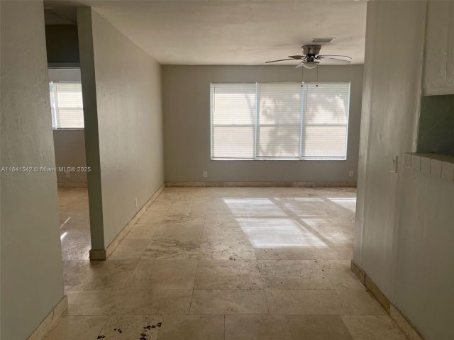 3-bedroom home for sale in Hollywood - 1450 N 64th Ave - MondialRealty