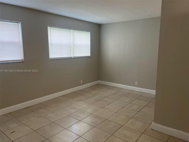 3-bedroom home for sale in Hollywood - 1450 N 64th Ave - MondialRealty