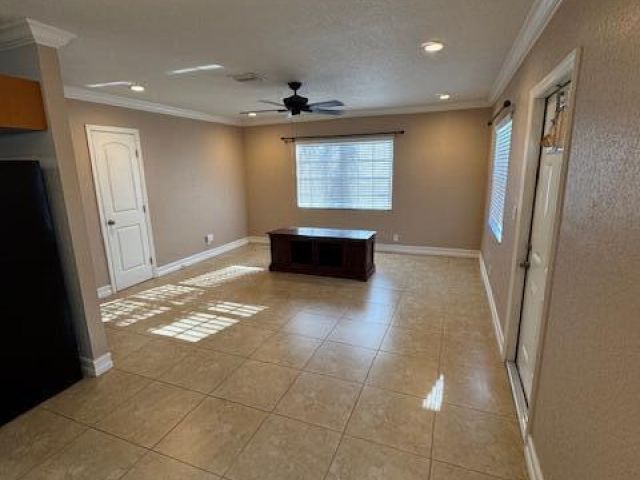 Home for rent at 608 SW 8th Court - photo 6315869