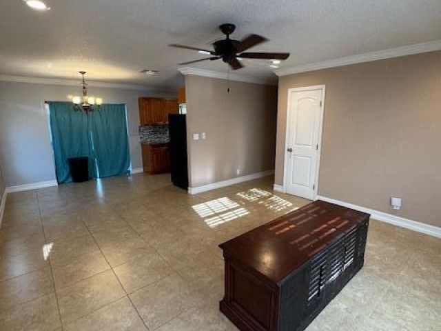 Home for rent at 608 SW 8th Court - photo 6315870