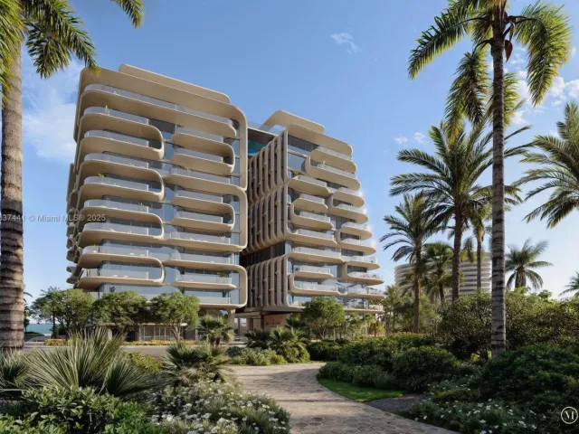 4-bedroom condo for sale in Surfside - 8777 Collins Ave 303 - MondialRealty