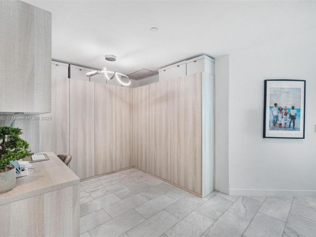 Apartment for sale  Unit #2101 - photo 7169724