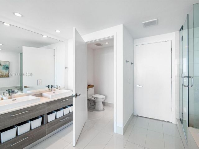 Apartment for sale  Unit #2101 - photo 7169733