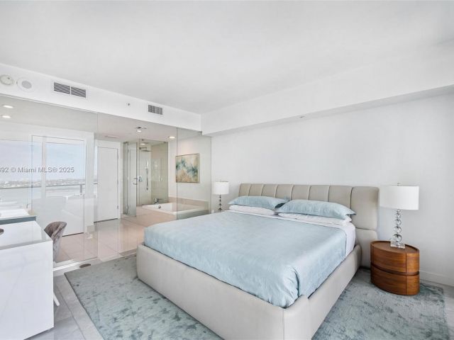 Apartment for sale  Unit #2101 - photo 7169739