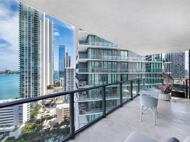 Apartment for sale  Unit #2101 - photo 7169742