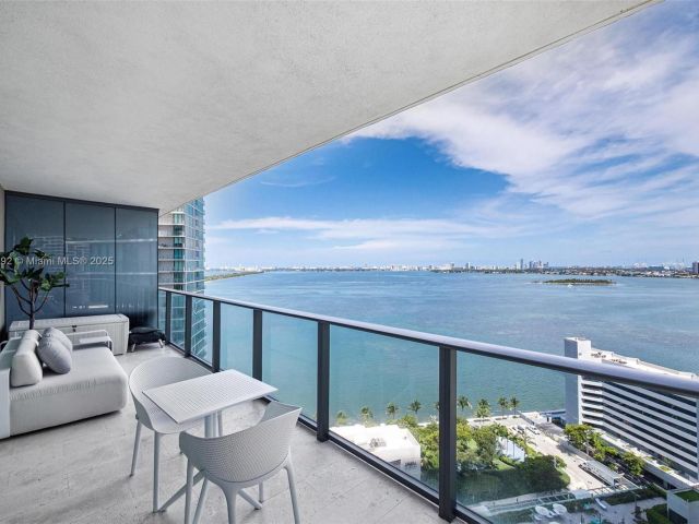 Apartment for sale  Unit #2101 - photo 7169743