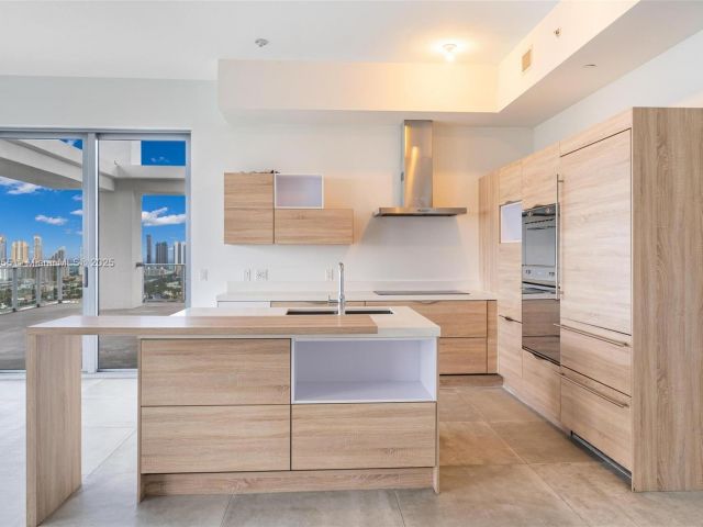 Apartment for rent  Unit #4 - photo 6783516