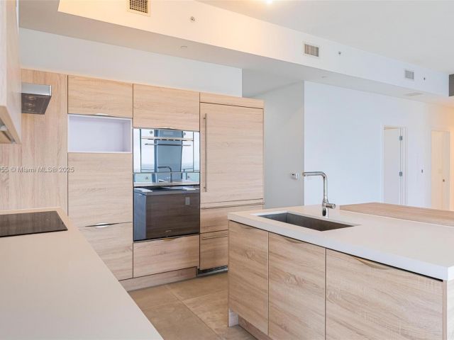 Apartment for rent  Unit #4 - photo 6783517