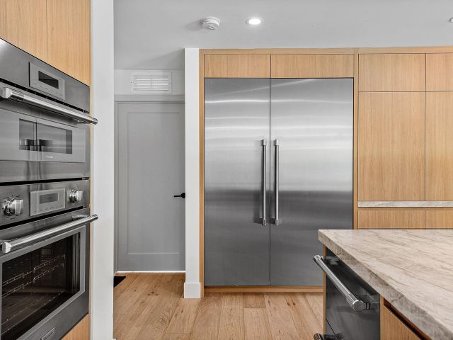 Home for sale at 400 Kings Lynn - photo 6315592