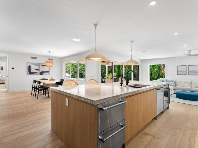 Home for sale at 400 Kings Lynn - photo 6315593