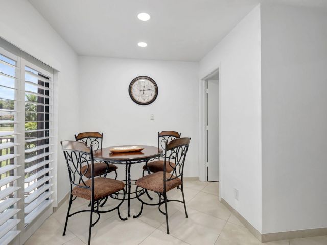 Home for rent at 902 Foxpointe Circle - photo 6315682