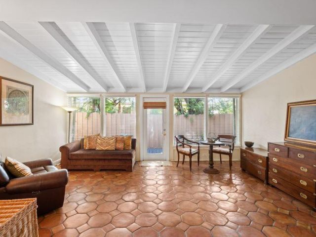 Home for sale at 322 Valencia Road - photo 6312363