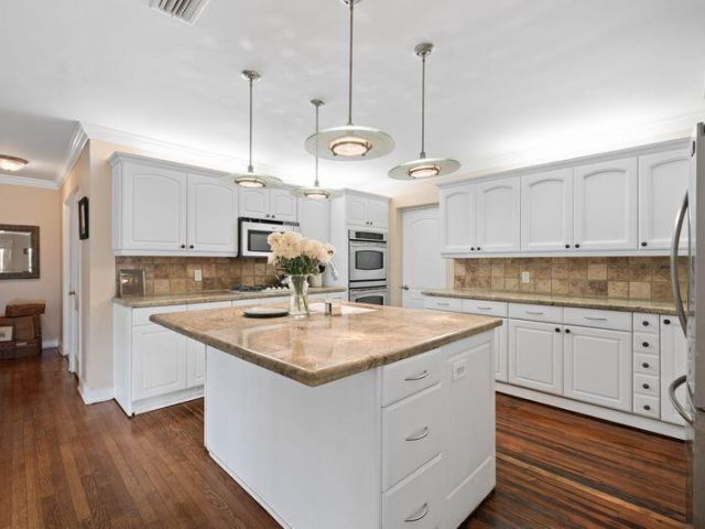 Home for sale at 322 Valencia Road - photo 6312364