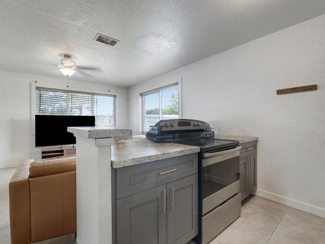 Home for rent at 3401 F Avenue - photo 6316691