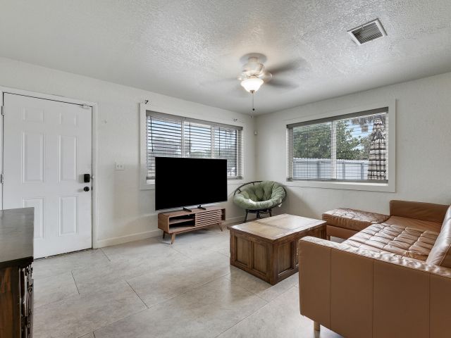 Home for rent at 3401 F Avenue - photo 6316692