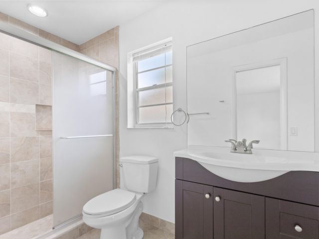 Home for rent at 23089 SW 55th Avenue - photo 6895040