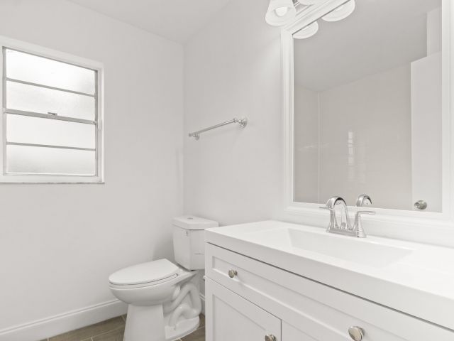 Home for rent at 23089 SW 55th Avenue - photo 6895043