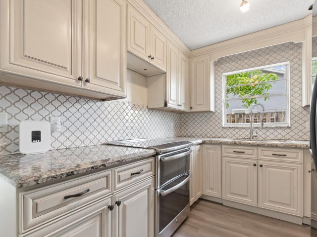 Home for rent at 23089 SW 55th Avenue - photo 6895048