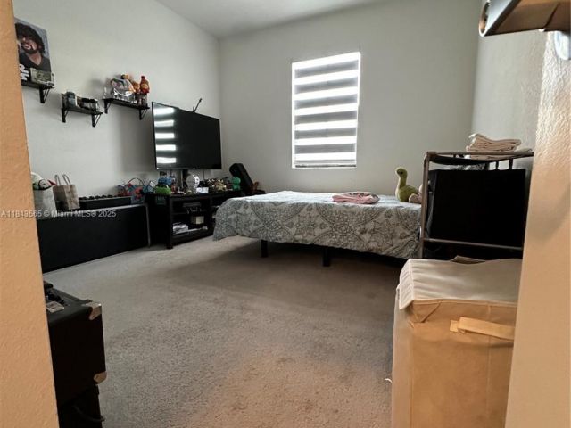 3-bedroom home for sale in Homestead - 24702 SW 119th Ct - MondialRealty