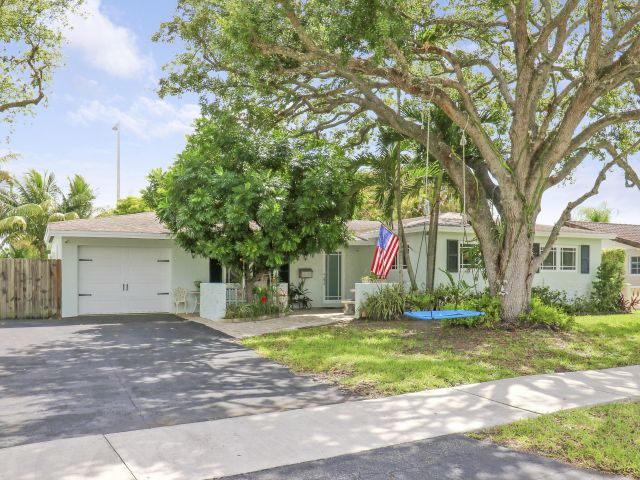 Home for sale at 10421 SW 107th Street - photo 6373353