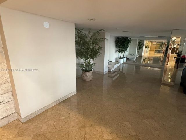 Apartment for sale  Unit #1611 - photo 7432692