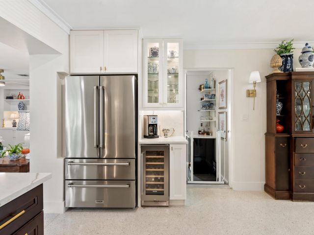 Home for sale at 2122 Northridge Road - photo 6315406