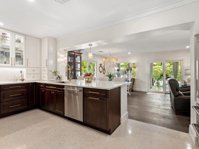 Home for sale at 2122 Northridge Road - photo 6315407