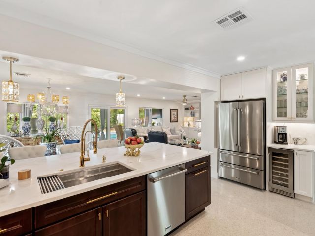 Home for sale at 2122 Northridge Road - photo 6315408