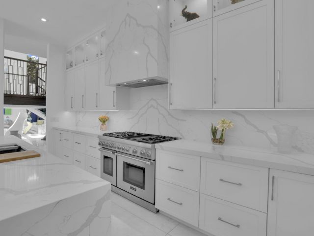 Home for sale at 234 NE 4th Street - photo 6316996