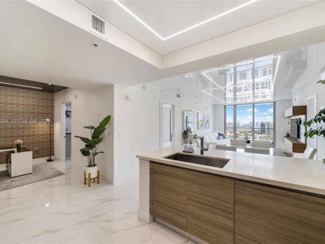 Apartment for sale  Unit #4-2203 - photo 6316644