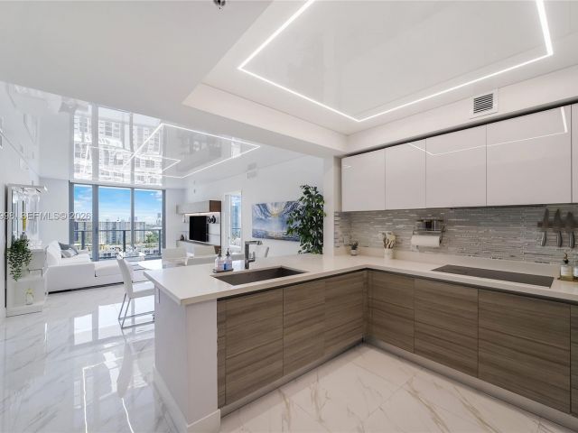 Apartment for sale  Unit #4-2203 - photo 6316647