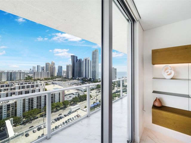 Apartment for sale  Unit #4-2203 - photo 6316652