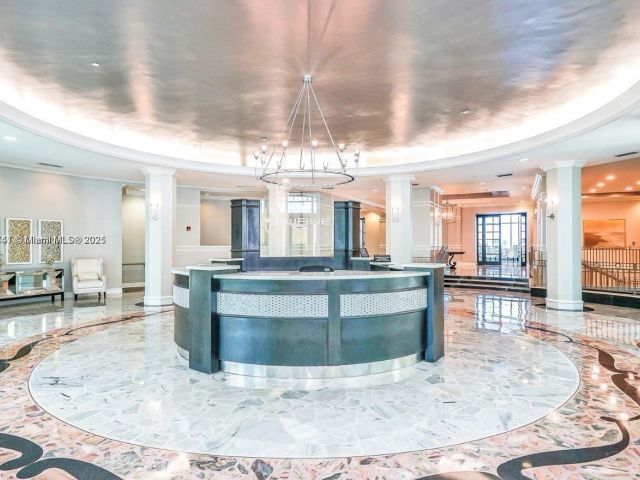 1-bedroom condo for rent in Hollywood - 2501 S Ocean Dr 433 - MondialRealty