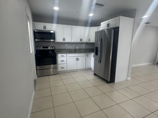 Home for rent at 721 Nathan Hale Road - photo 6319556