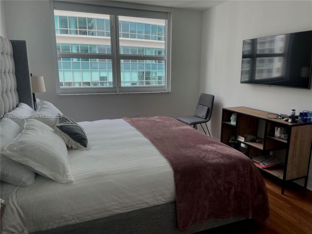 Apartment for sale  Unit #2802 - photo 6314338