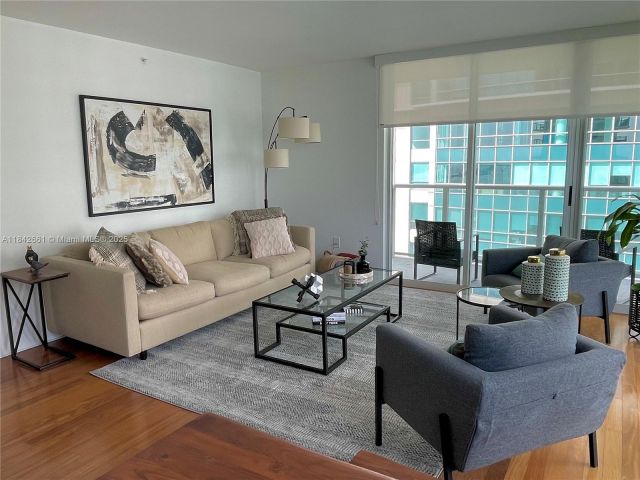 Apartment for sale  Unit #2802 - photo 6314349